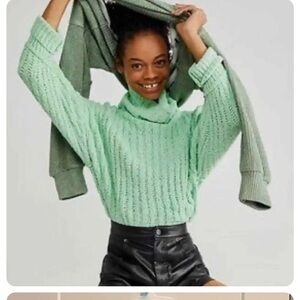 Bright We The Free Sweater XL EUC